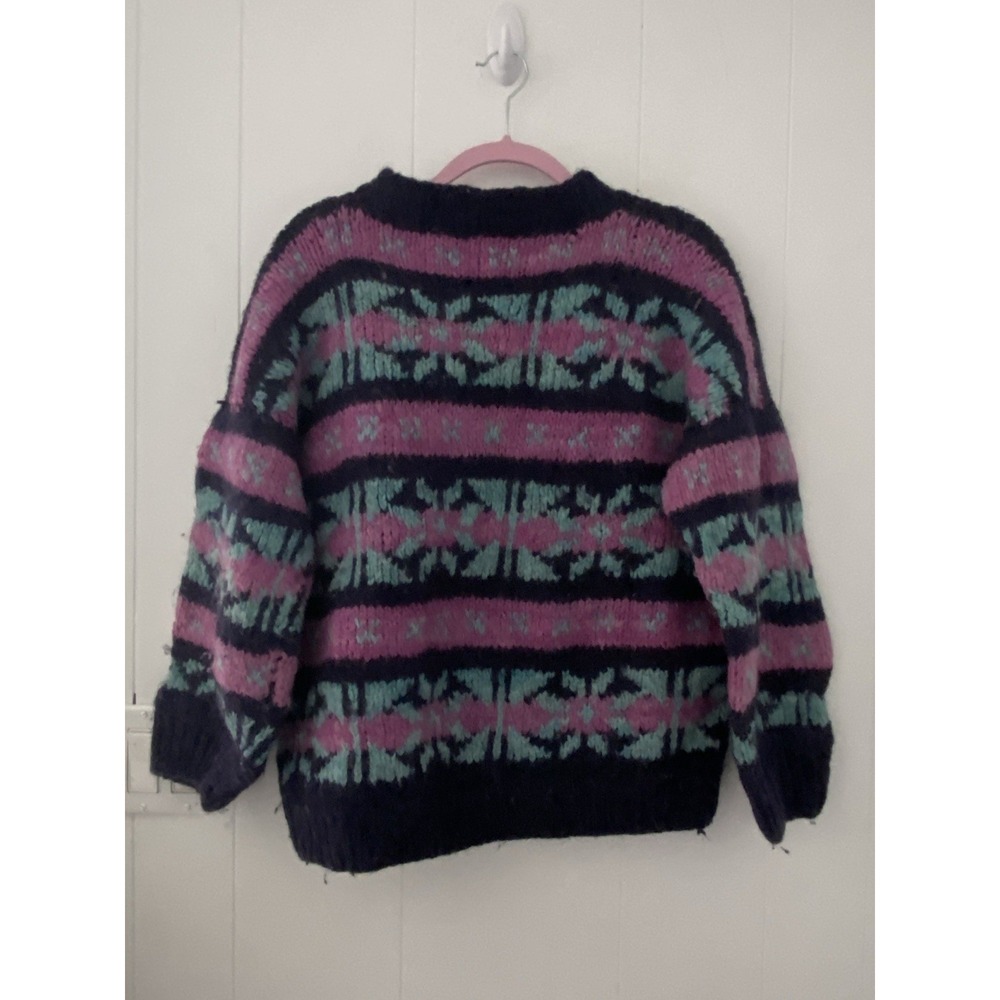 Women's Multicolor Patterned Sweater - Picture 2 of 3